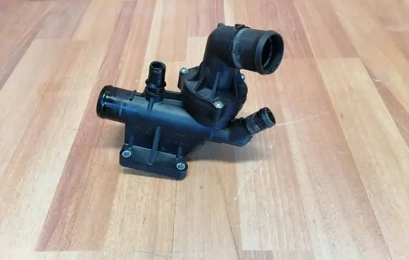 Renault Espace V (RFC) Thermostat/thermostat housing 110618527R