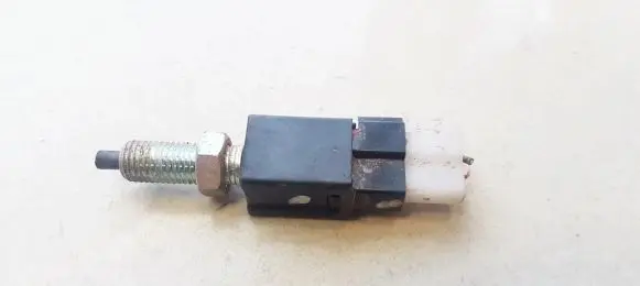 Brake pedal sensor switch