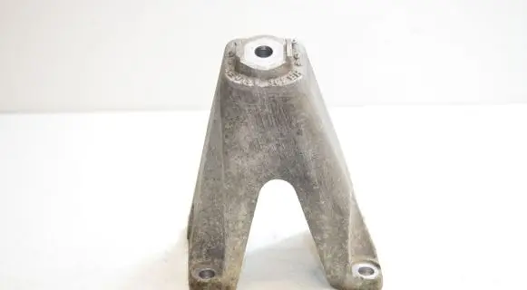 Audi A8 S8 D3 4E Engine mounting bracket 4E0199307BH