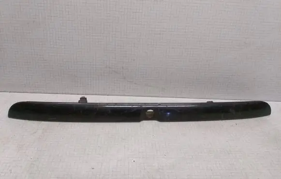 Audi A4 S4 B5 8D Trunk door license plate light bar 8D9827574