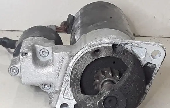 Mercedes-Benz A W168 Starter motor 0001115008 0051511601 1005821986