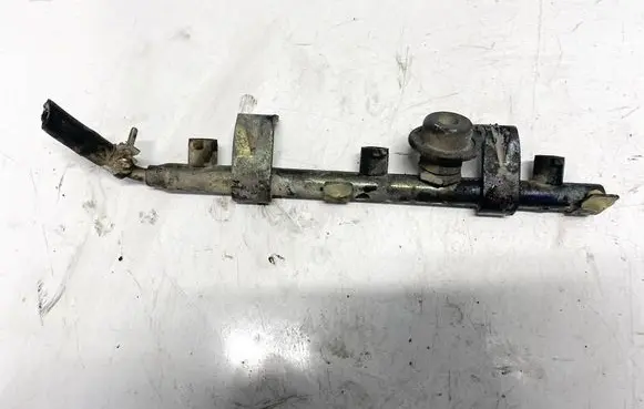 Subaru Legacy Fuel main line pipe