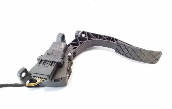 Audi A6 S6 C6 4F Accelerator throttle pedal 4F1723523B