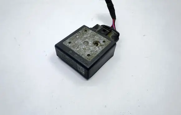 Volkswagen PASSAT B8 Fuel injection pump control unit/module 5Q0906121F VAG2000 1506300378