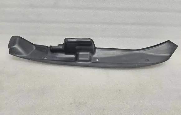 Volvo XC90 Fender end trim 31353953