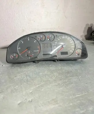 Audi A6 S6 C5 4B Speedometer (instrument cluster) 4B0919860M