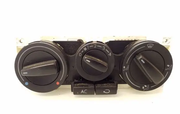 Volkswagen Golf IV Climate control unit 1J0820045F