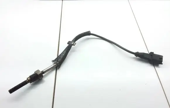 Opel Vectra C Exhaust gas temperature sensor 55355404 0437060300599