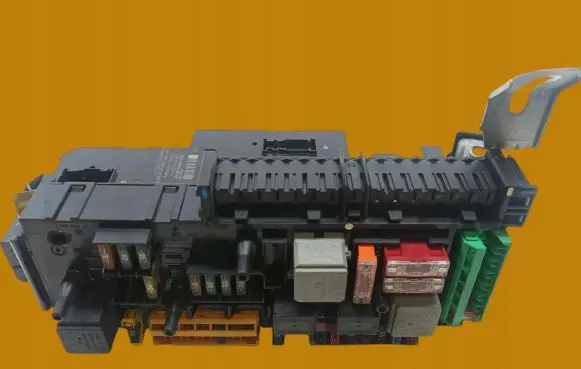 Mercedes-Benz E W211 Other control units/modules 2129000004