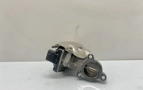 BMW 5 G30 G31 EGR valve 8475154