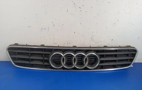 Audi A3 S3 8L Front grill 8L0807683