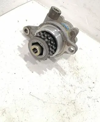Nissan Almera N16 Power steering pump 5M321
