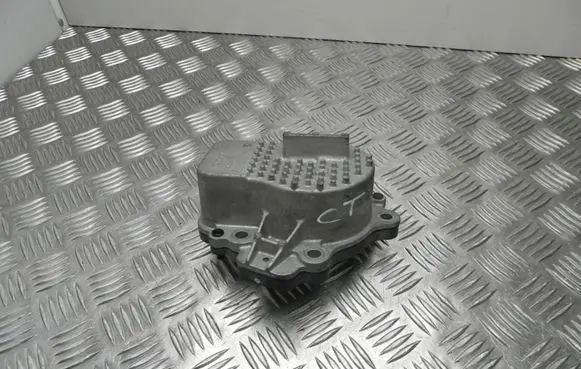 Lexus CT 200H Water pump 1012B15240 VD12662