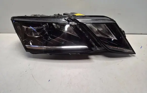 Skoda Octavia Mk3 (5E) Headlight/headlamp 5E1941016D.BSP