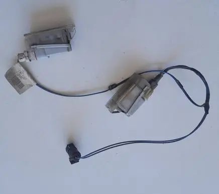 Renault Laguna II Trunk door license plate light bar 7700796163 7700284220