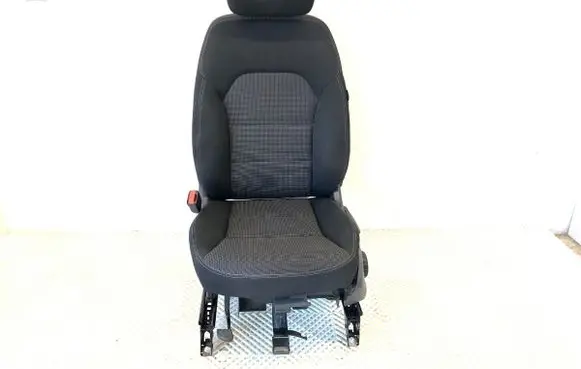 Mercedes-Benz B W246 W242 Front driver seat