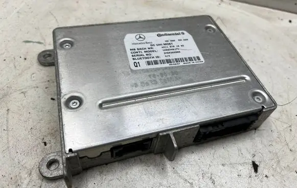 Mercedes-Benz R W251 Bluetooth control unit module A2118701885