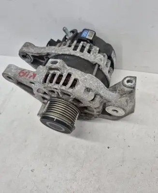 KIA Sportage Generator/alternator 373002U200