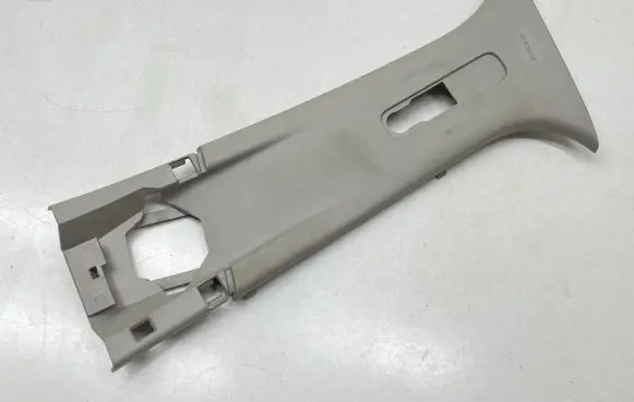 (B) pillar trim (top)