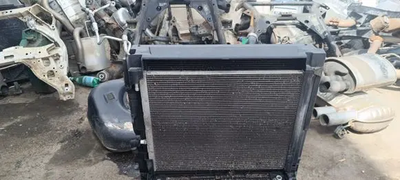 BMW X5 F15 Coolant radiator 1711757627301