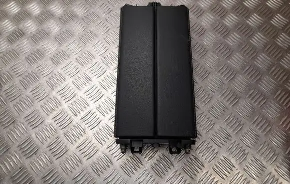 Mercedes-Benz CLA C118 X118 Armrest E0517710012