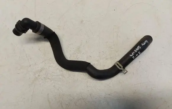 Mercedes-Benz C W205 Engine coolant pipe/hose a2642001001
