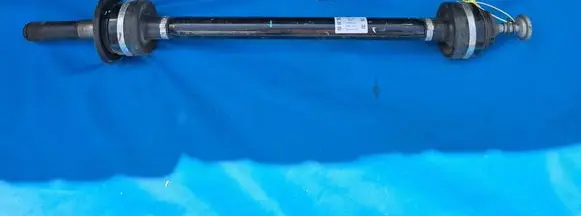 BMW X4M F98 Rear driveshaft 8064998 33208064998