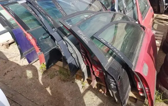 Volvo S40, V40 Front door