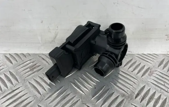 Mercedes-Benz C W205 Electric auxiliary coolant/water pump A0005061300 2004500969 017803000000000