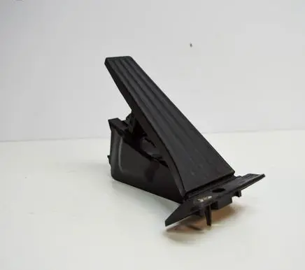 BMW 4 F32 F33 Accelerator throttle pedal 6853176