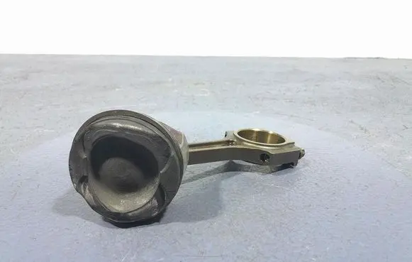 Piston
