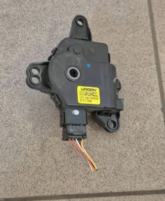 KIA Sportage Air flap motor/actuator D267AP9AA02