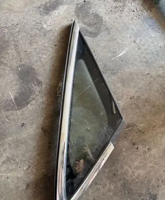 BMW 2 F45 Front triangle window/glass DOT782M540AS2 E000137 43R001735