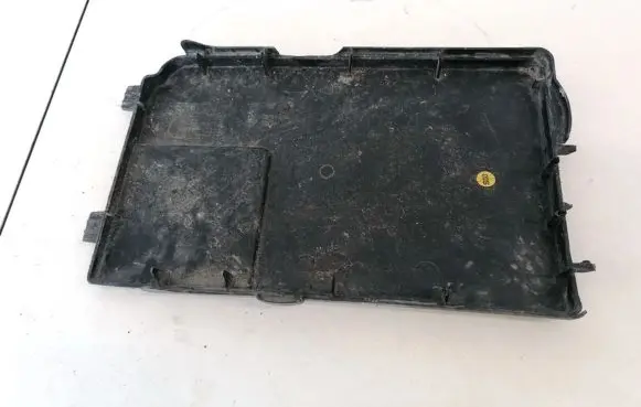 Battery box tray