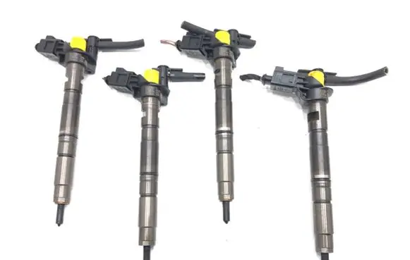 Seat Exeo (3R) Fuel injectors set 03L130277