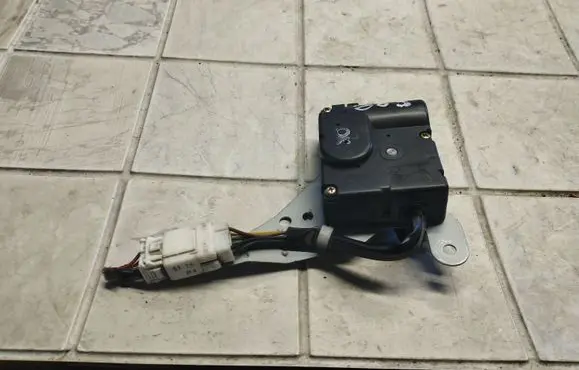 Hyundai Trajet Air flap motor/actuator