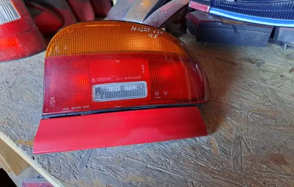 Mazda 121 Rear/tail lights 22061364
