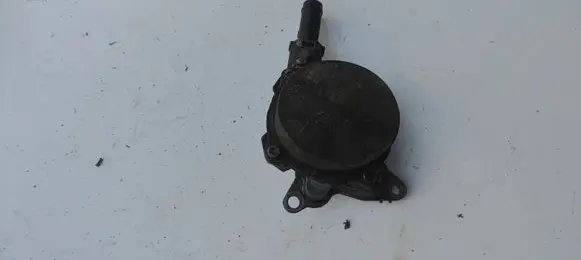 Renault Master III Vacuum pump