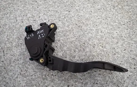 Nissan Micra Pedal assembly 