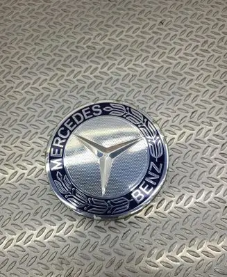 Mercedes-Benz E C207 W207 Original wheel cap A1714000025