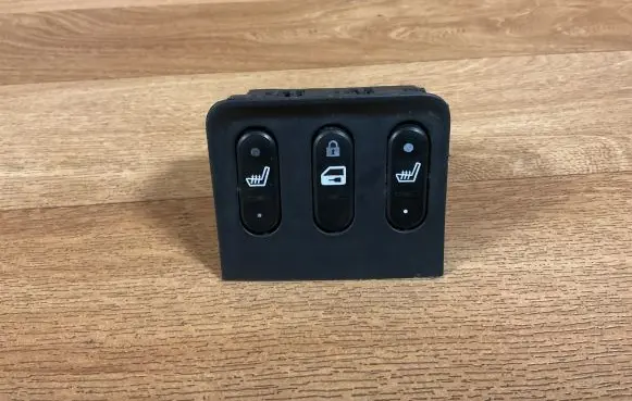 Nissan Primera Seat heating switch