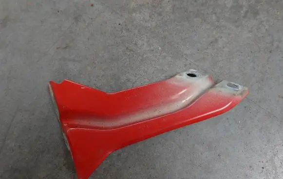Audi A1 Fender mounting bracket 8X0821136