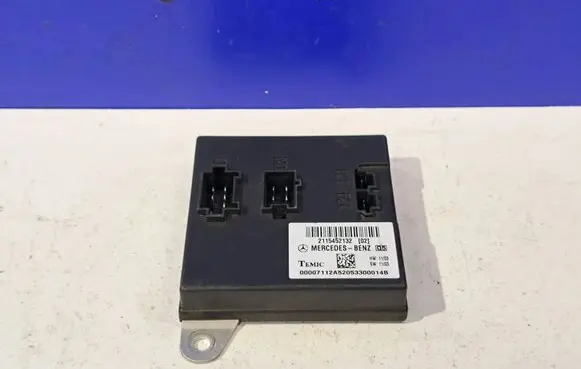 Mercedes-Benz E W211 Central body control module 2115452132