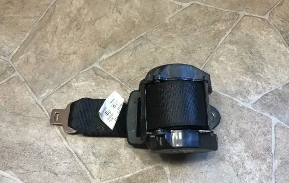 BMW X5 E70 Third row seat belt 606346000