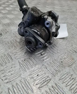 Audi A4 S4 B7 8E 8H Power steering pump