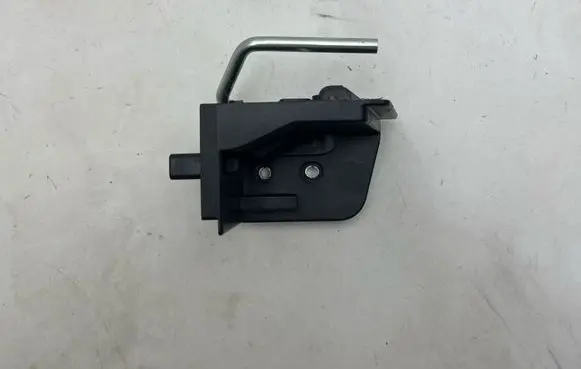 BMW X3 G01 Parcel shelf load cover mount bracket 18031010