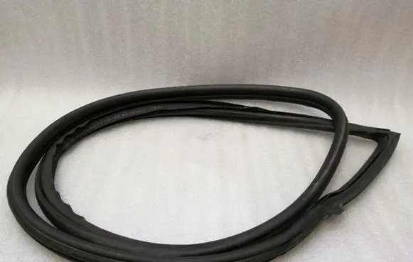 Porsche Cayman 987 Rubber seal front coupe door 98753707501