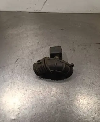 Suzuki Grand Vitara II Intake resonator 65JR04