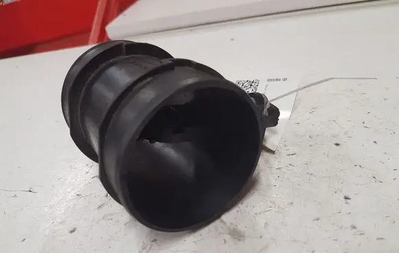 Opel Zafira B Mass air flow meter 55350046