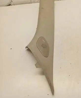 Cadillac SRX (A) pillar trim L0197763